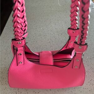 Excellent condition Calvin Klein handbag!